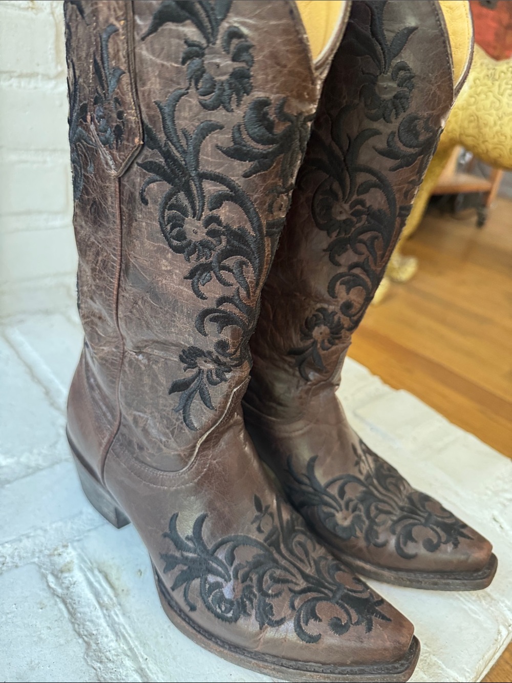 Women’s Brown Leather Western Boots with Black Embroidered 7 | Cowgirl Boots 7 - Picture 8 of 10